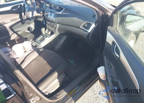 2018 Nissan Sentra S z USA, uszkodzony, nr VIN 3N1AB7AP1JY317430